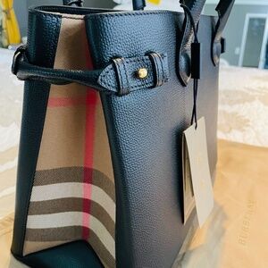 New Authentic Burberry Medium Banner Leather/ House Check Bag